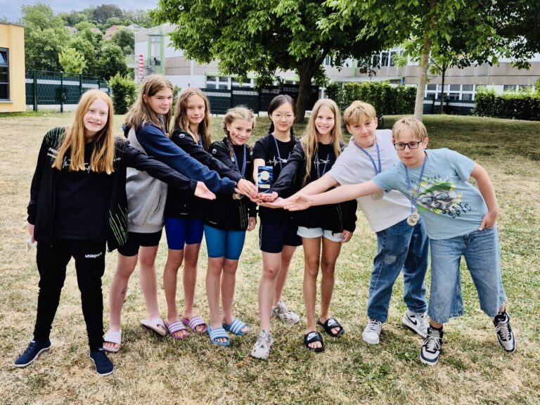 Schwimmstart–gemeinschaft Leinfelden-Echterdingen glänzt beim 33. Schwimmfest um den Würmtalpokal