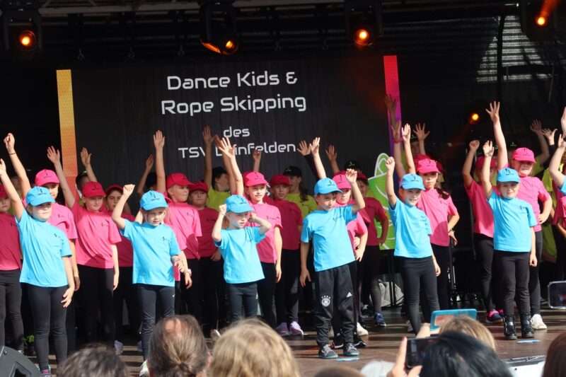 Tanz, Action und Sprung-Power: „Dance Kids“ und „Crazy Jumpers“ lassen es am Krautfest krachen!